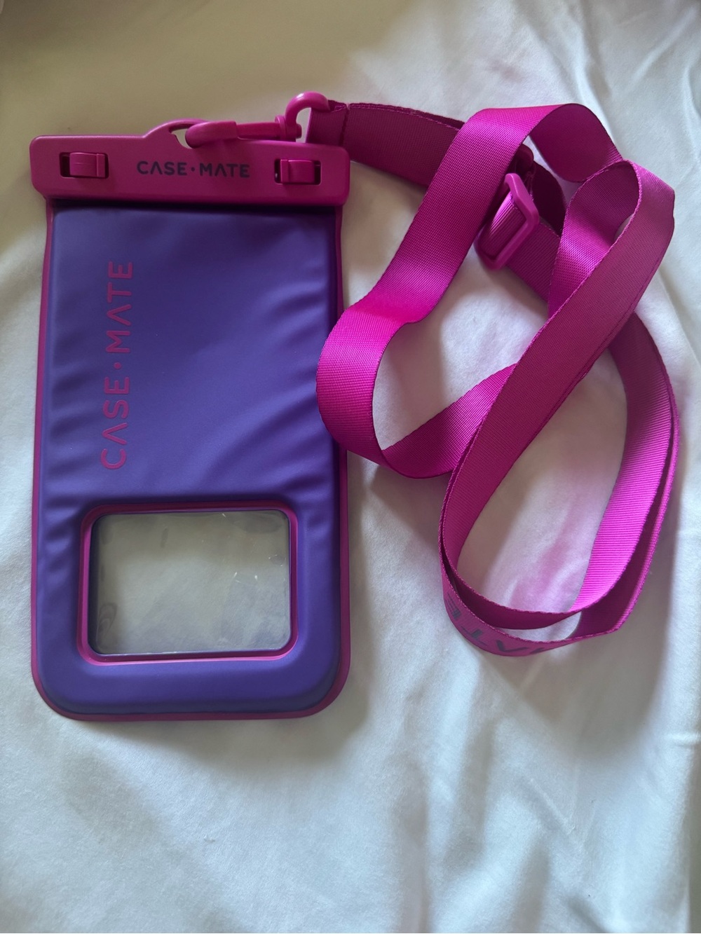 *BRAND NEW NEVER USED* CASE-MATE Waterproof Phone Pouch